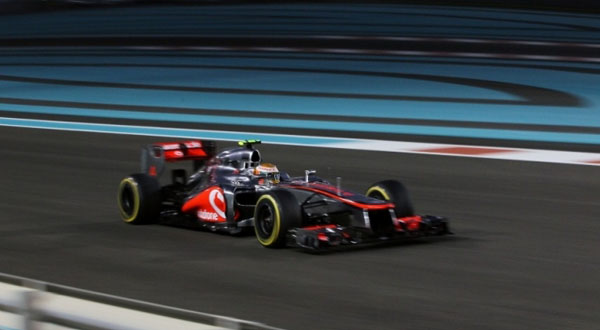 F1: Abu Dhabi: Ο Hamilton την pole position
