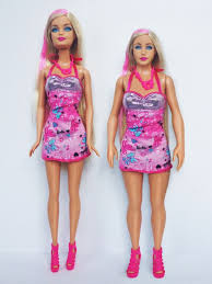 Η Barbie αλλάζει