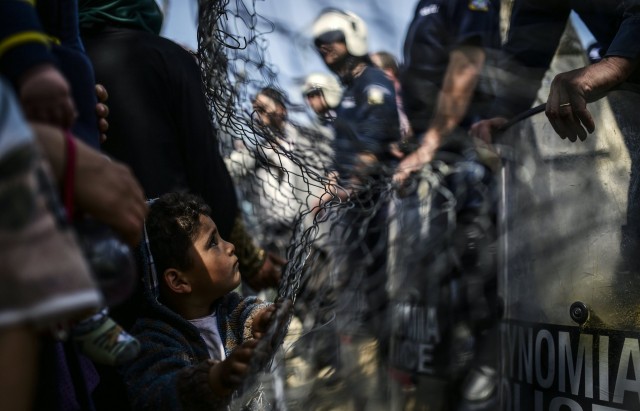 Το Προσφυγικό μέσα από 3 τρομερές φωτογραφίες