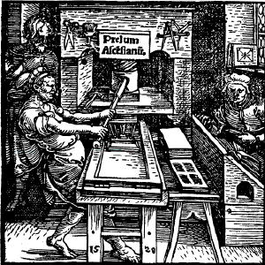 Ο Γουτεμβέργιος δημοσίευσε τη Βίβλο του το 1455, και με αυτόν τον τρόπο εισήγαγε την τεχνική της τυπογραφίας στη Δυτική Ευρώπη, αυξάνοντας σε τεράστιο βαθμό την παραγωγή γραπτών κειμένων.