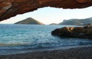 Πάμε για μπάνιο; 5 πολύ καθαρές παραλίες δίπλα σου!