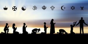 Η Γέννηση μιας Θρησκείας: Από τη θαρραλέα αναζήτηση στην πίστη και την ανθρώπινη ανάγκη
